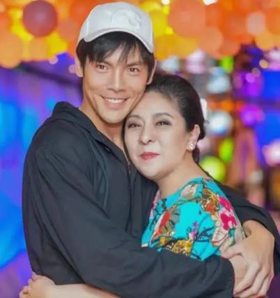 向佐|向佐被爆拖欠债务，称有录音证明，还与向太网上互怼