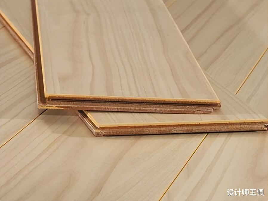 地板“避雷”攻略:记住地板“3不选”,再也不怕遇到无良商家了