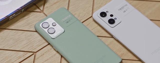 旗舰机|realme亮大招，真香机价格一降再降！高端旗舰机成为低端！