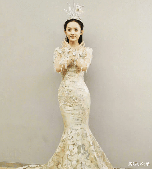 迪丽热巴|取消金鹰女神,八位历任中刘亦菲是经典,迪丽热巴是转折宋茜终结