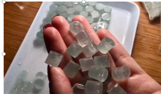 翡翠|你有佩戴高冰手串吗？了解过它的制作工序吗？