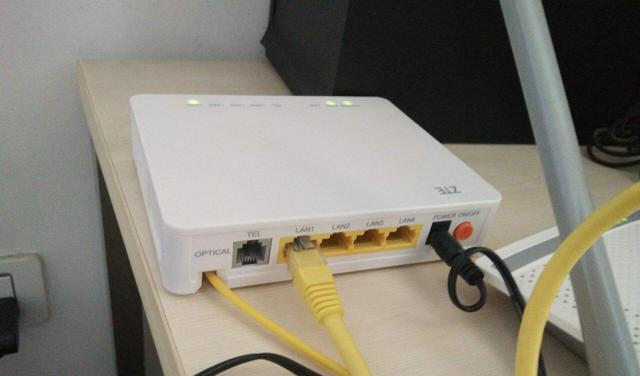 路由器|网线插路由器哪个口？结合接口的功能，老王告诉你答案