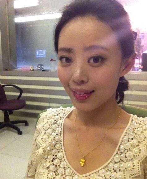 身患癌症坚持生子,儿子百天宴病情恶化,她26岁去世丈夫杳无踪迹