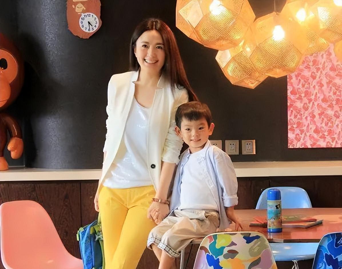 杨童舒|杨童舒:和老公相爱至今,我不是于和伟的老婆,老公是普通商人