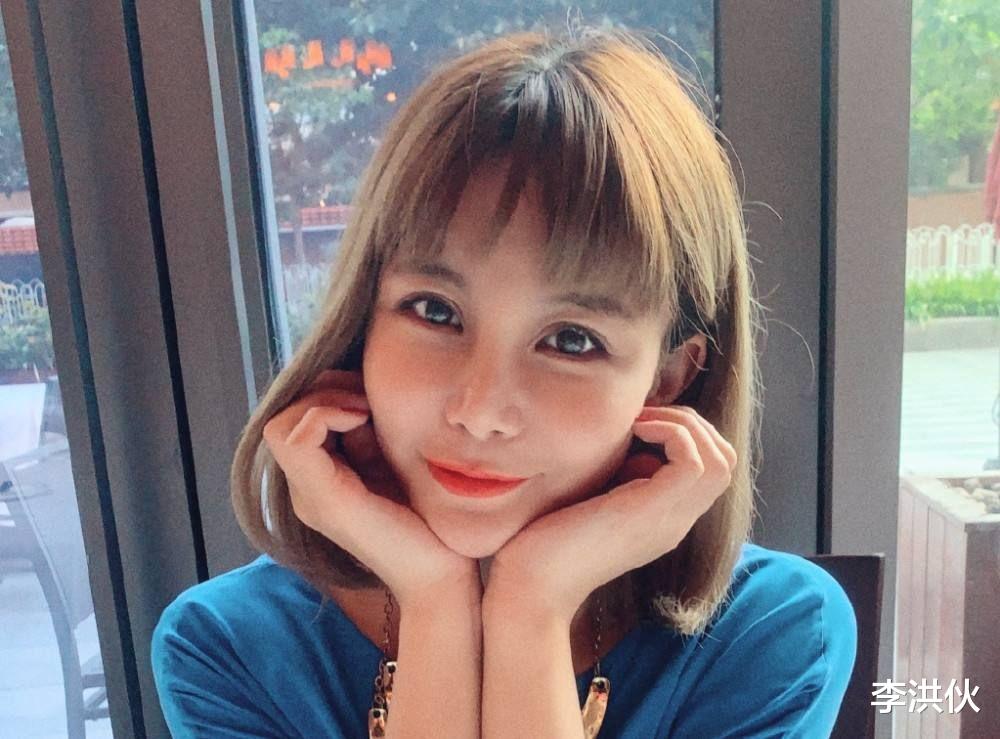 女孩|“宝马女”马诺回归，脸蛋大变样完全认不出，做直播销量惨淡