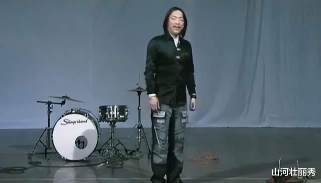 黄渤|金马奖：巩俐黑脸拒绝上台，刘德华遭戏耍，黄渤暗讽大快人心