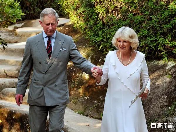 查尔斯王子|美国女歌手提到查尔斯，称因早年和他有“交集”，没男人敢靠近她