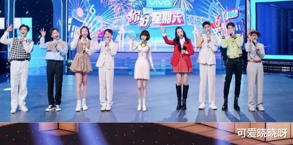 东方卫视|东方卫视前一哥程雷罕见更新动态!骑着破二手电动车,在大街上溜达