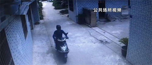 2020年,江苏小偷家赃物如山,700瓶酒1冰箱烟,现金堆在角落已发霉