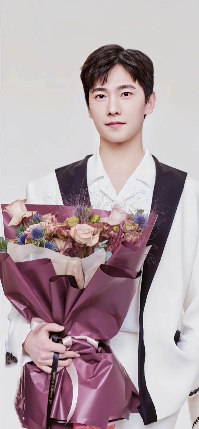 林满江|杨洋手机壁纸 | 就想争口气，给大家看，给关注我的人看。--杨洋