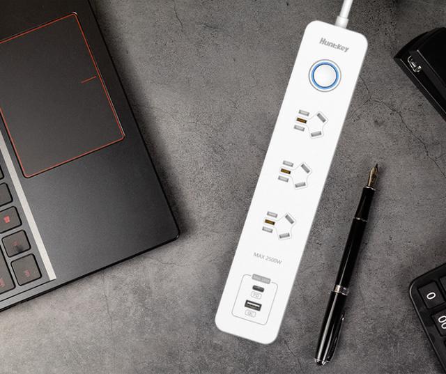 显示器|快速充电就靠它！三款高品质快充插座推荐