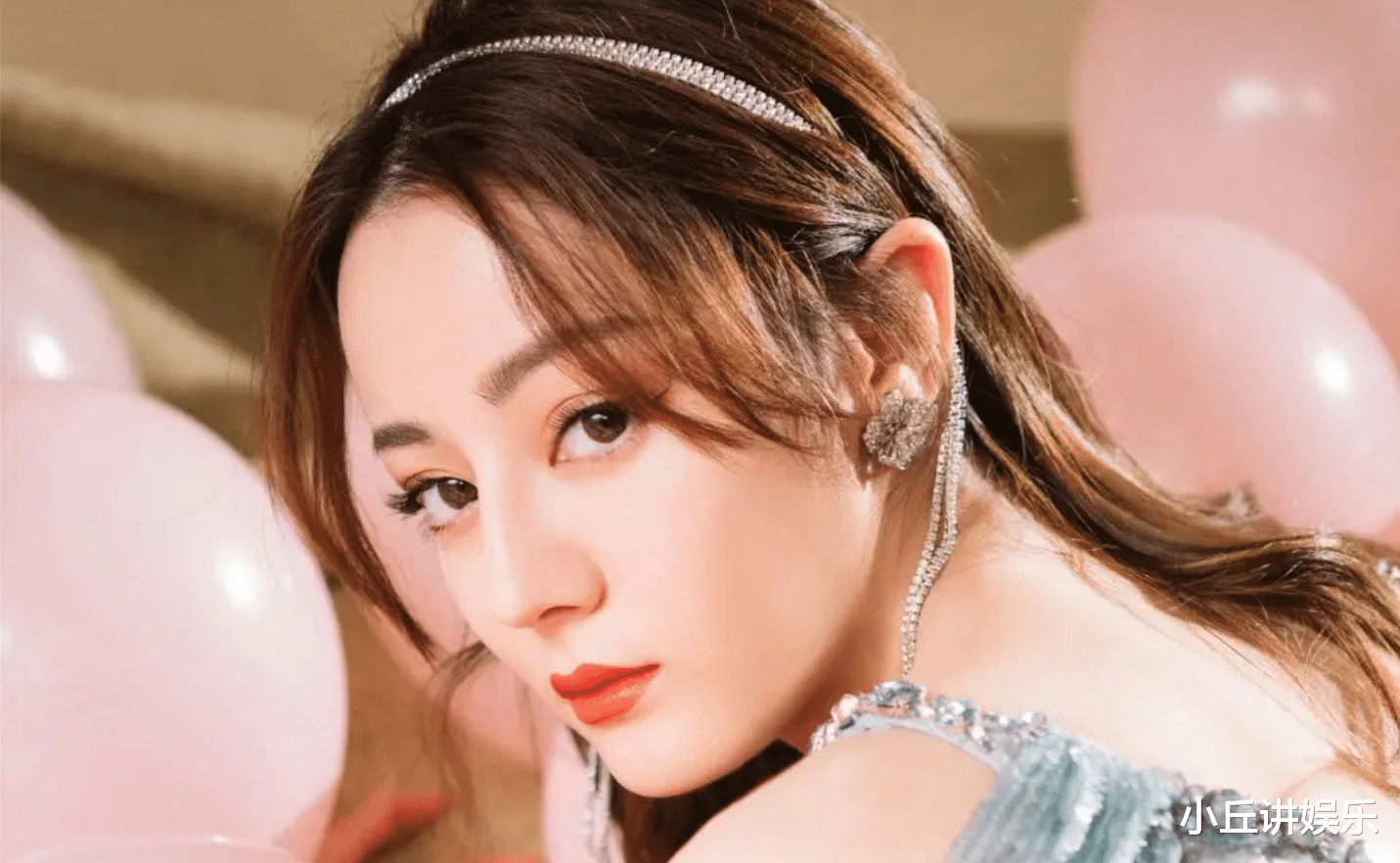 迪丽热巴|迪丽热巴脱颖而出，努力造就实力，努力与幸运两者缺一不可