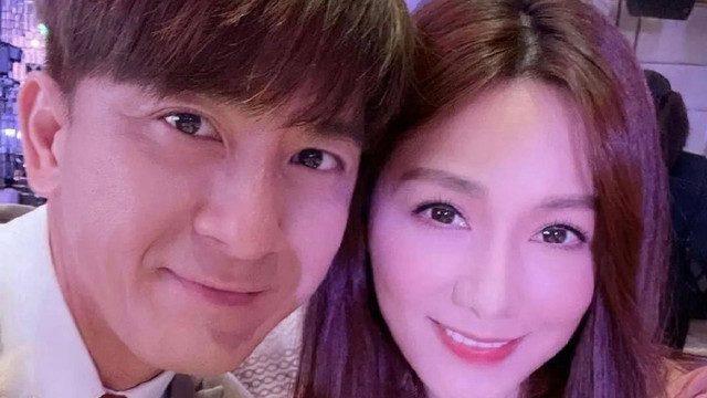 马国明|新年第一喜讯！马国明高调秀钻戒宣布订婚，众星纷纷留言祝福