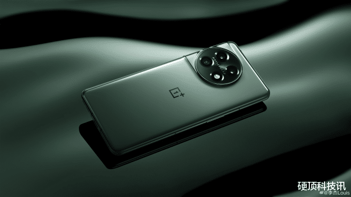 小米科技|一加11定档2023年1月4日，外观辨识度太高了