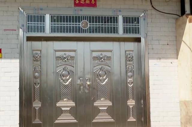 男子举债30万买车买房迎娶00后女友,婚礼第二天新娘却失踪了