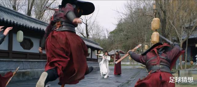 王小石|《说英雄》首播：主角演技引热议，杨超越令人惊喜，打戏评价两极