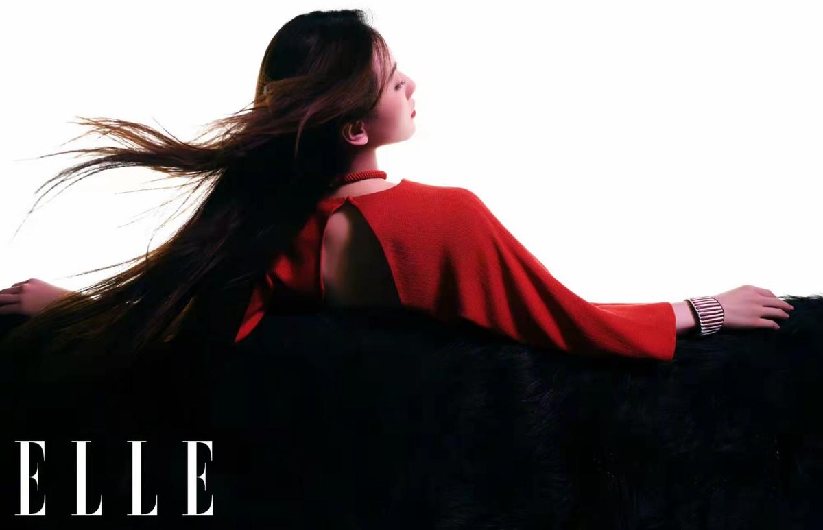 刘诗诗|刘诗诗新年首封大片封神！穿吊带花苞裙难得展现魅惑一面，超唯美