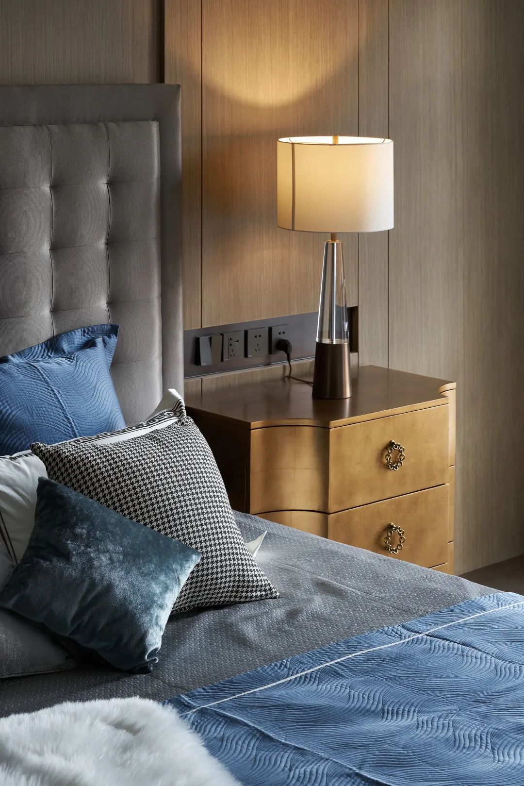 800㎡意式风，为艺术世家打造的华丽优雅又不张扬的古堡