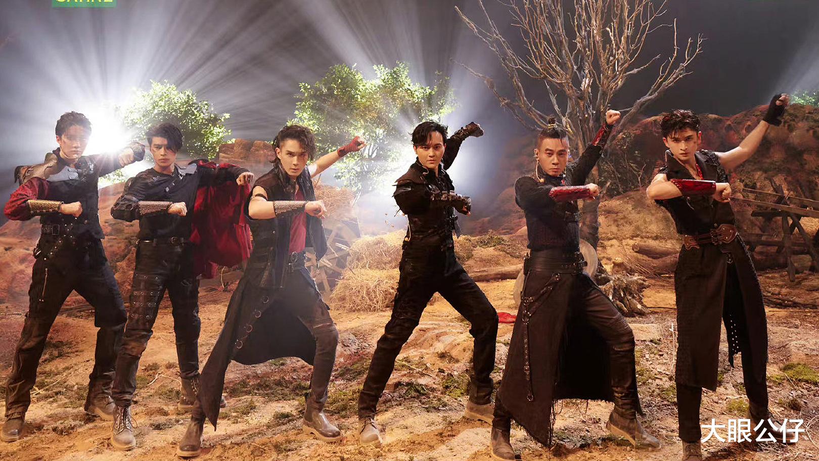 阿嬷的话|披荆斩棘第二次公演舞台对决,苏有朋和任贤齐唱《阿嬷的话》很吃亏