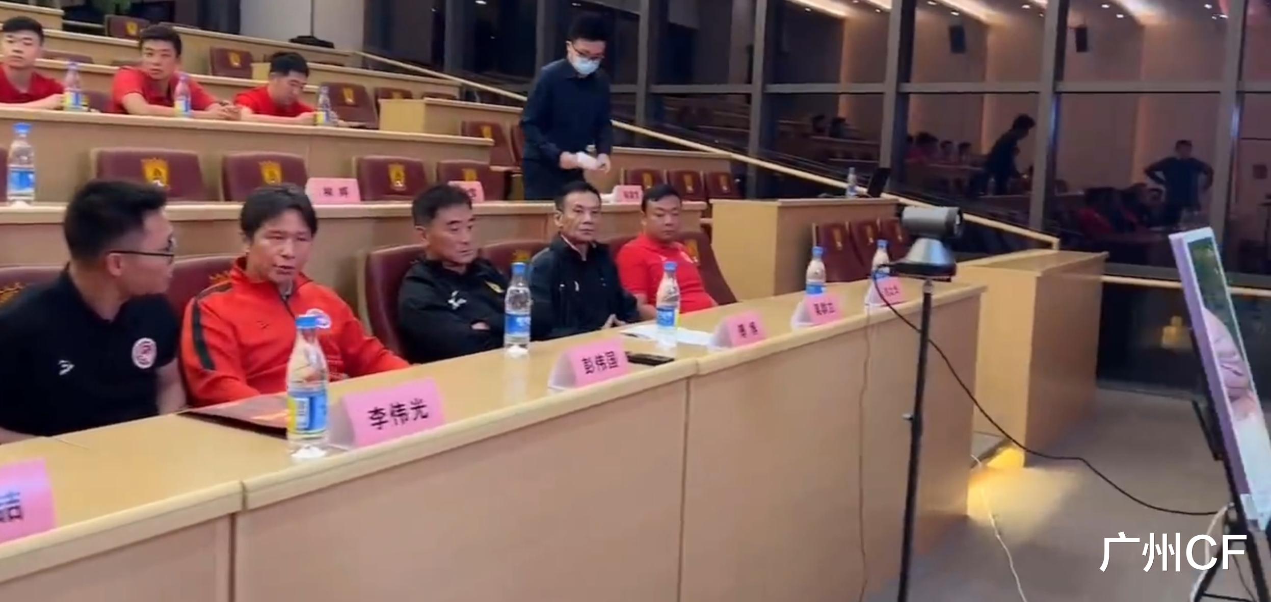 约基奇|发布会官宣！恒大强势签下前国足主教练，全面接管广州队