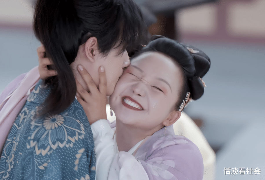 我叫刘金凤|好家伙!《我叫刘金凤》开播就差评一片,观众差评理由出奇一致