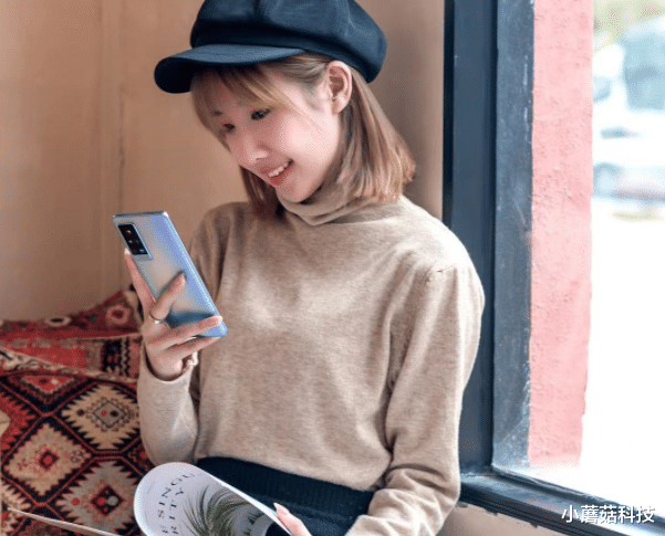 电池|智能手机连WiFi后,上网流量数据该关闭吗?移动客服给出了答案!