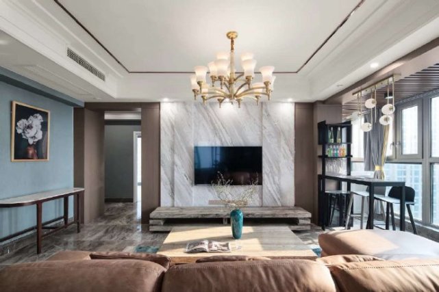 112平现代风二居室,灯光在夜幕下散发出一种雅致迷人的气息