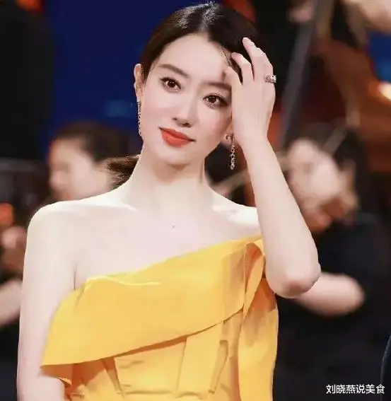 张小斐|《李焕英》仅1年后,张小斐又退回三线,如今的张小斐怎么不火了