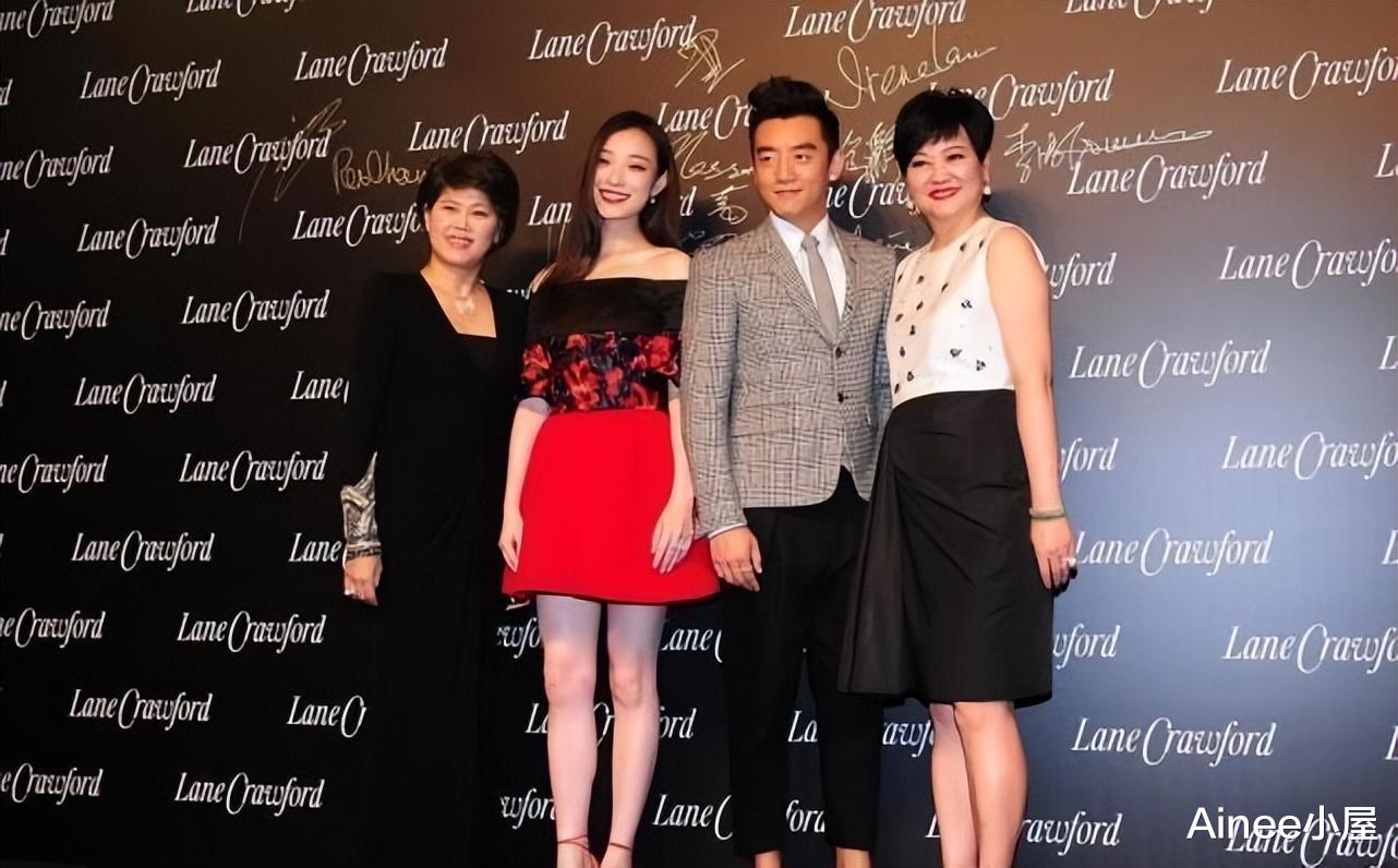 赵丽颖|赵丽颖倪妮穿同款一字肩裙,看出气质上的差别,脸型挺重要