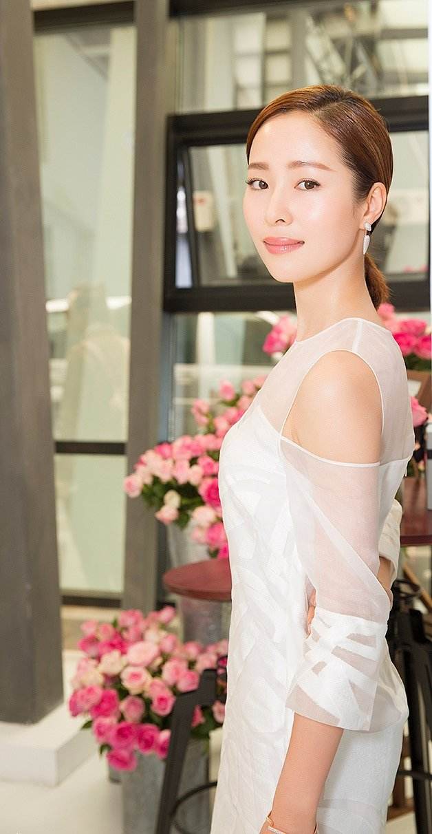 江一燕|知名女星??江一燕定居云南农村!承认结婚生女,人生低谷陪伴家人