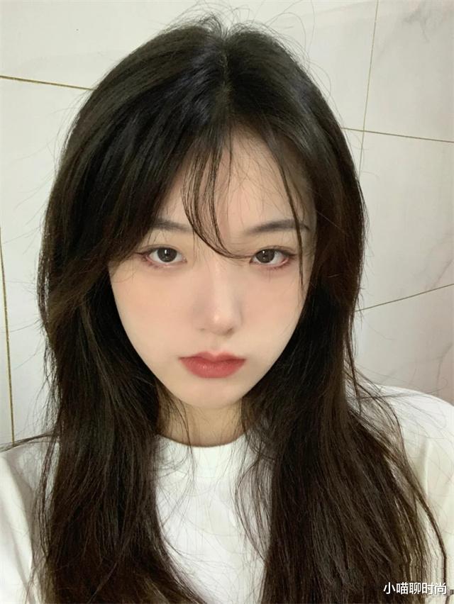 熬夜 讲真，女生化妆有这“3个”特征，既不精致又显廉价，快看你是吗