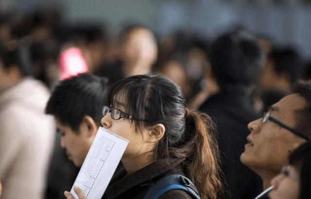 招聘|2022国家电网开始扩招，带编月薪5000元起步，这4类学生别错过！