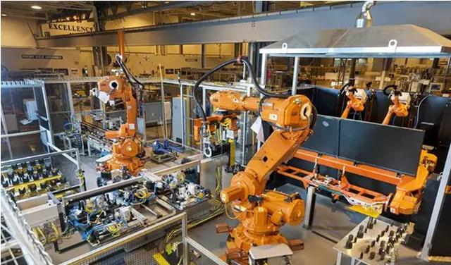 工业机器人|揭秘四大机器人家族的真实水平,优劣势对比,谁才是真正的老大