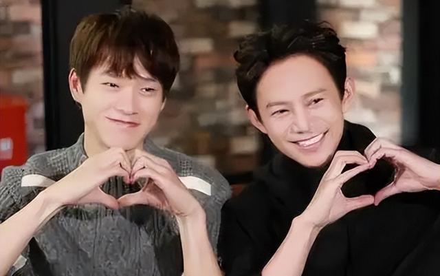 何炅|从万人捧到万人嫌，“完美老好人”何炅，怎么就走到了今天？