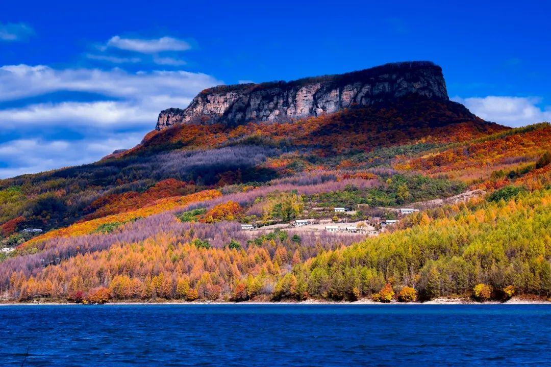 长白山|一个夏天都没出门?不如做一回“第一个看秋色的人”,可好?