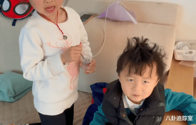 奇奇|奇奇摔包子、吐口水,悦悦“嫉妒”田静年轻,网友:教育出了问题