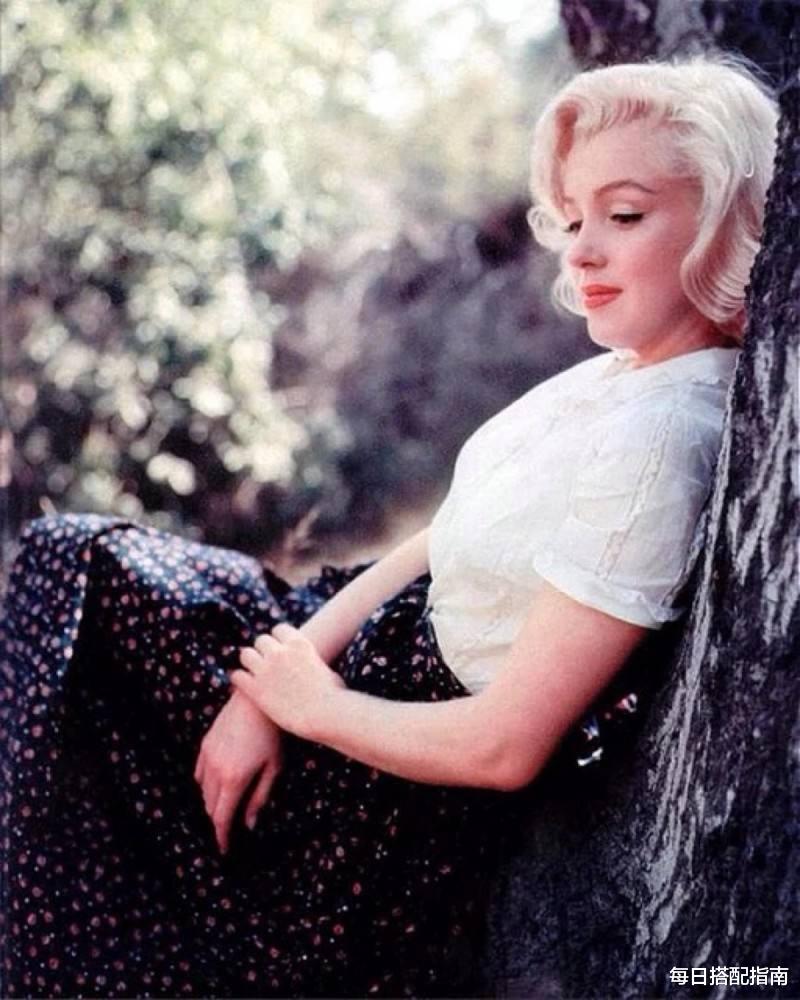 玛丽莲·梦露|从工厂女工到全美偶像，玛丽莲梦露是如何实现“外貌进阶”的？