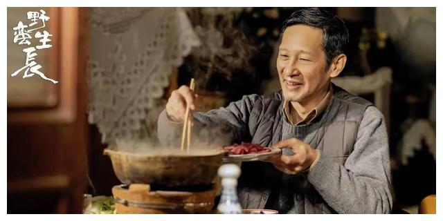 赵丽颖|没想到，2022年年底了，赵丽颖会以这样的形式，打出一副王炸