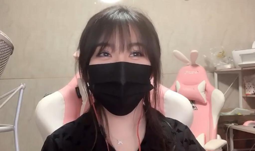 一条小团团|停播两个月后，小团团正式宣布复播，全网第一女幻神归位！