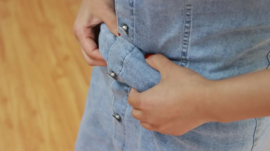 红枣|身体有了这3种痕迹，八成是老了，看看有没有出现在你身上