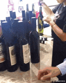 张庭|张庭林瑞阳现身机场一路小跑,落魄到像“逃难”,儿子早已拉黑其联系方式