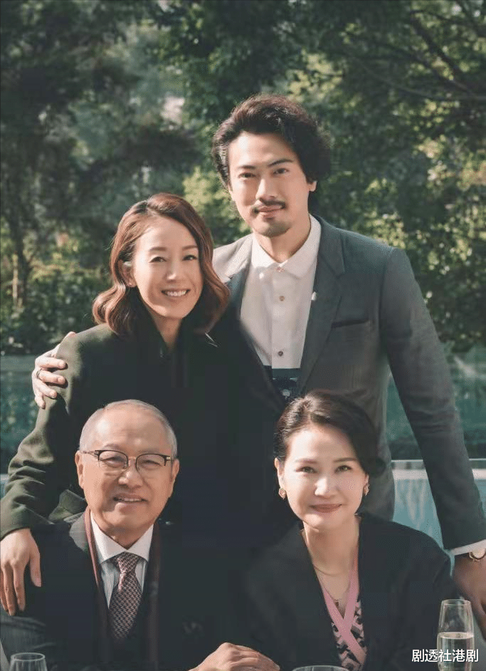 温兆伦|复出被挖旧情史!53岁前TVB女星自认对爱情失去信心:没结婚可能