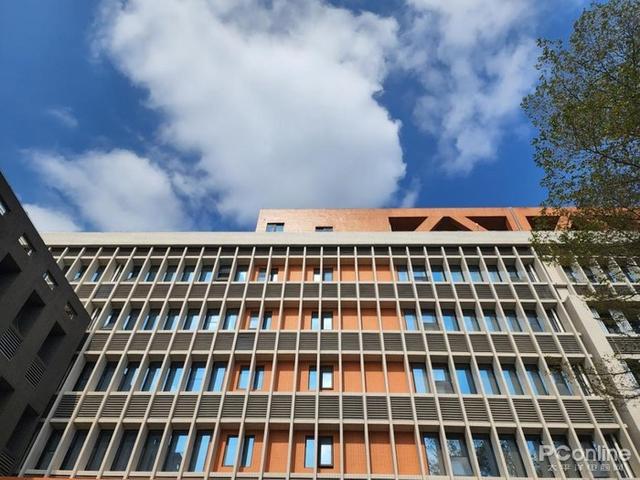 iqoo|开年影像大旗舰？这三台手机给到你惊喜