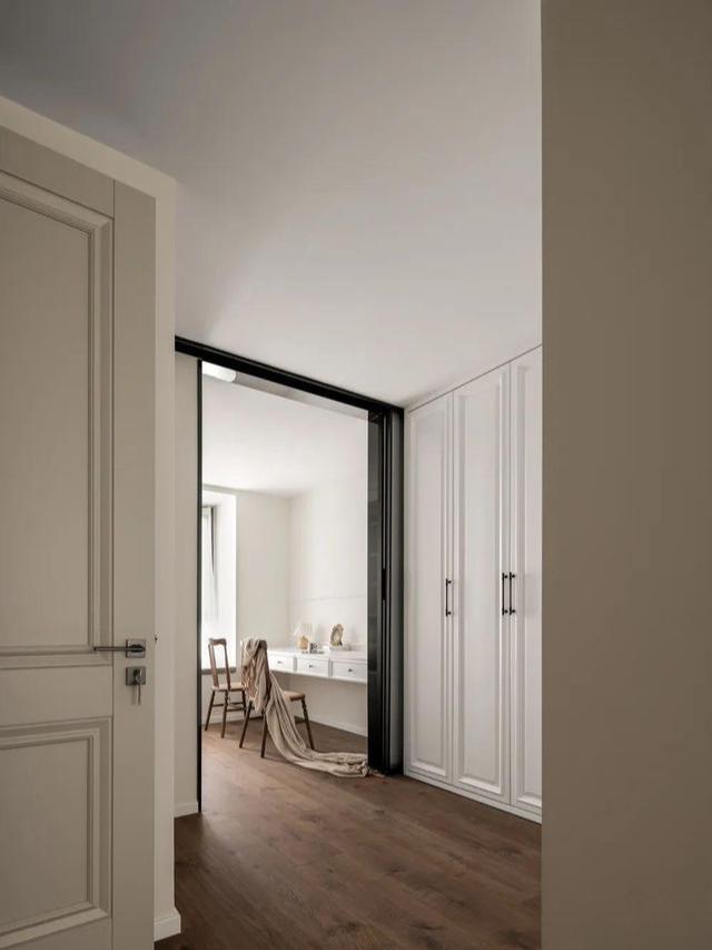 不跟风网红设计，也拒绝过度装修，这个180㎡大平层，那叫一个舒服