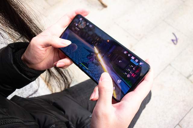 realme|realme 真我GT2:一张“纸”的艺术之旅,更全面的3000元顶配