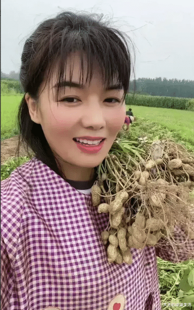 刘涛|农村的涛，胜似刘涛，拥百万粉丝，眼光清澈，脸有肉感，天然质朴