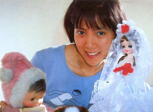 沈丹萍|沈丹萍把“离婚”挂在嘴边，脾气暴躁，却被外籍老公当“女儿”宠