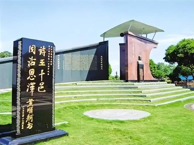 一个被通缉的福建人,带着1000多人逃到海外,建了一座中国城