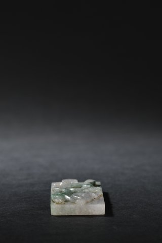 翡翠|清代  老翡翠螭龙牌