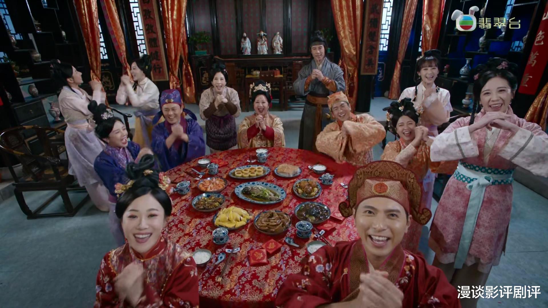 黄金万两|步小品后尘,《黄金万两》喜头悲尾,不如《皆大欢喜》纯粹的好笑